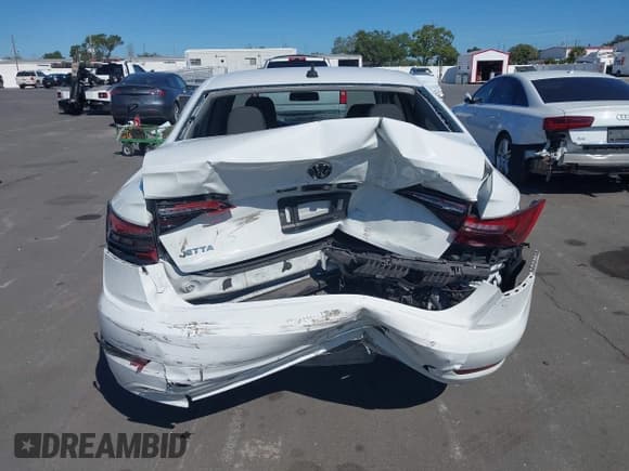 ✅ 2021 Volkswagen Jetta S • VIN: 3VWC57BU3MM047529 • Lot: 43539060. Listed on IAAI with 144,130 mi. Free auction sales archive from the USA and detailed vehicle history report at DreamBid. Image 16.