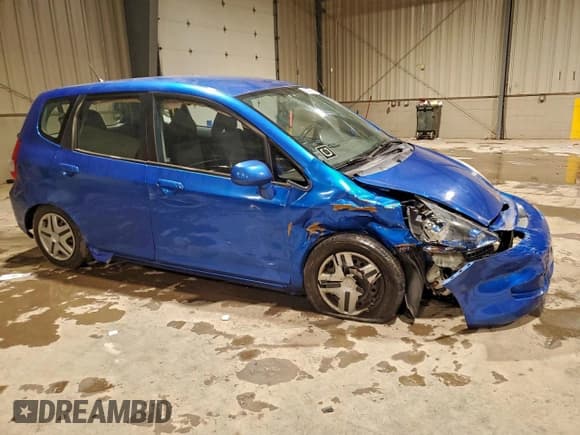 ✅ 2008 Honda Fit • VIN: JHMGD38448S056954 • Lot: 94744995. Listed on Copart with 97,611 mi. Free auction sales archive from the USA and detailed vehicle history report at DreamBid. Image 4.