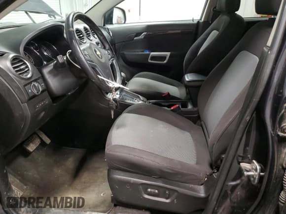 ✅ 2014 Chevrolet Captiva Sport LS • VIN: 3GNAL2EKXES676951 • Lot: 52073525. Wystawiony na Copart z przebiegiem 104 986 mil. Bezpłatny archiwum sprzedaży aukcyjnych z USA i szczegółowy raport historii pojazdu na DreamBid. Zdjęcie 7.