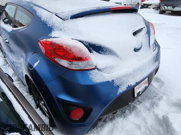 ✅ 2016 Hyundai Veloster Turbo Rally Edition • VIN: KMHTC6AE1GU259841 • Lot: 77557194. Wystawiony na Copart z przebiegiem 100 519 mil. Bezpłatny archiwum sprzedaży aukcyjnych z USA i szczegółowy raport historii pojazdu na DreamBid. Zdjęcie 2.