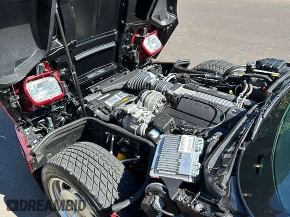 1995 Chevrolet Corvette with VIN 1G1YY32P9S5114214, listed as a Copart auction lot 88994775 with 7,924 mi miles and Salvage title. Bid and sale history available at DreamBid. Image 7.