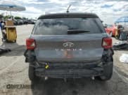 ✅ 2023 Hyundai Venue SEL • VIN: KMHRC8A31PU221871 • Лот: 83877145. Опубликован ранее на Copart с пробегом Не указан. Бесплатный доступ к архиву аукционных продаж из США и подробный отчёт об истории автомобиля на DreamBid. Изображение 6.