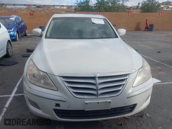 ✅ 2009 Hyundai Genesis • VIN: KMHGC46F09U047104 • Лот: 43701541. Опубликован ранее на IAAI с пробегом 222 231 миль. Бесплатный доступ к архиву аукционных продаж из США и подробный отчёт об истории автомобиля на DreamBid. Изображение 6.