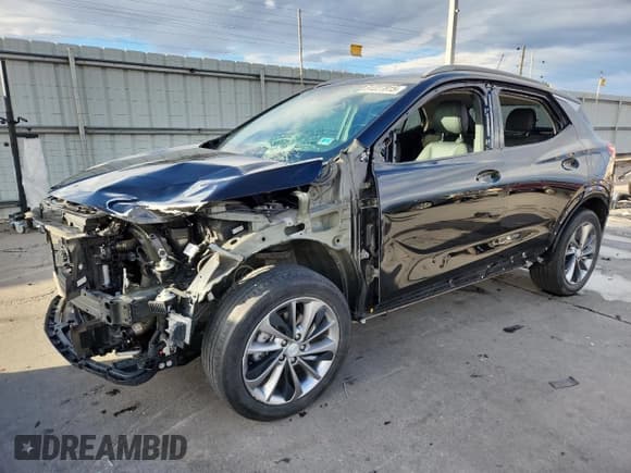 ✅ 2021 Buick Encore GX Select • VIN: KL4MMESLXMB085606 • Lot: 91227815. Listed on Copart with 36,317 mi. Free auction sales archive from the USA and detailed vehicle history report at DreamBid. Image 1.