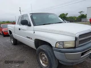 ✅ 1999 Dodge 1500 • VIN: 1B7HF13Y3XJ616238 • Lot: 42347619. Wystawiony na IAAI z przebiegiem 188 336 mil. Bezpłatny archiwum sprzedaży aukcyjnych z USA i szczegółowy raport historii pojazdu na DreamBid. Zdjęcie 1.