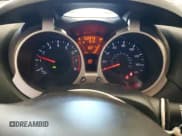 ✅ 2013 Nissan Juke SL • VIN: JN8AF5MV7DT210657 • Lot: 82223895. Wystawiony na Copart z przebiegiem 152 973 mil. Bezpłatny archiwum sprzedaży aukcyjnych z USA i szczegółowy raport historii pojazdu na DreamBid. Zdjęcie 9.