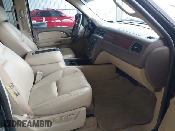 ✅ 2007 GMC Yukon SLE • VIN: 1GKFC13J67R135165 • Лот: 43627229. Опубликован ранее на IAAI с пробегом 265 459 миль. Бесплатный доступ к архиву аукционных продаж из США и подробный отчёт об истории автомобиля на DreamBid. Изображение 5.