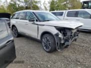 ✅ 2025 Lincoln Aviator Reserve • VIN: 5LM5J7XC1SGL04906 • Lot: 85818525. Wystawiony na Copart z przebiegiem 6 528 mil. Bezpłatny archiwum sprzedaży aukcyjnych z USA i szczegółowy raport historii pojazdu na DreamBid. Zdjęcie 4.