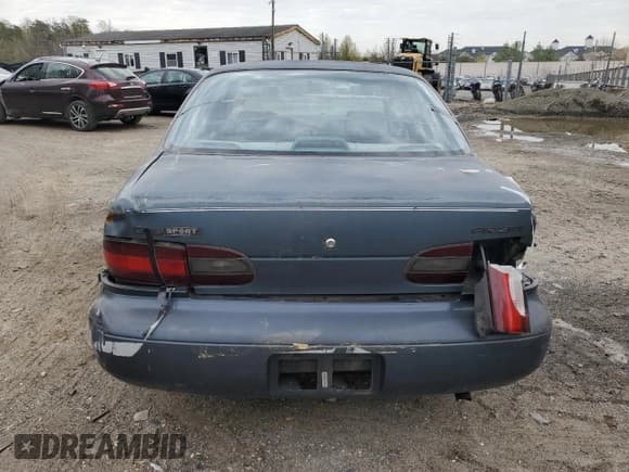 ✅ 1993 Geo Prizm • VIN: 1Y1SK5365PZ007317 • Lot: 52385495. Listed on Copart with 183,582 mi. Free auction sales archive from the USA and detailed vehicle history report at DreamBid. Image 6.