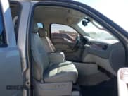 ✅ 2008 GMC Yukon XL SLT 4SB • VIN: 1GKFK16388J142893 • Lot: 43406997. Wystawiony na IAAI z przebiegiem 211 228 mil. Bezpłatny archiwum sprzedaży aukcyjnych z USA i szczegółowy raport historii pojazdu na DreamBid. Zdjęcie 5.