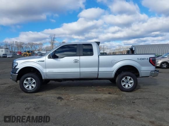 ✅ 2013 Ford F-150 XLT • VIN: 1FTFX1ET8DFA41493 • Lot: 43799046. Listed on IAAI with 131,678 mi. Free auction sales archive from the USA and detailed vehicle history report at DreamBid. Image 14.