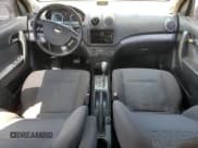 ✅ 2007 Chevrolet Aveo LT • VIN: KL1TG56607B053675 • Lot: 58504415. Wystawiony na Copart z przebiegiem 214 019 mil. Bezpłatny archiwum sprzedaży aukcyjnych z USA i szczegółowy raport historii pojazdu na DreamBid. Zdjęcie 8.