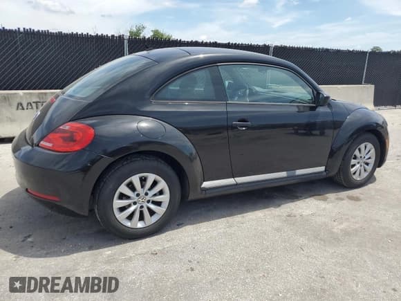 ✅ 2015 Volkswagen Beetle Fleet Edition • VIN: 3VWF17AT6FM631525 • Lot: 64069985. Listed on Copart with 71,527 mi. Free auction sales archive from the USA and detailed vehicle history report at DreamBid. Image 3.