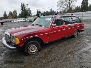 ✅ 1982 Mercedes-Benz 300 • VIN: WDBAB93A1CN007777 • Lot: 87306535. Wystawiony na Copart z przebiegiem 318 236 mil. Bezpłatny archiwum sprzedaży aukcyjnych z USA i szczegółowy raport historii pojazdu na DreamBid. Zdjęcie 1.