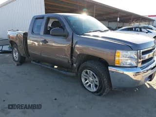 ✅ 2012 Chevrolet Silverado 1500 LS • VIN: 1GCRCREA7CZ243521 • Lot: 41739808. Wystawiony na IAAI z przebiegiem 109 957 mil. Bezpłatny archiwum sprzedaży aukcyjnych z USA i szczegółowy raport historii pojazdu na DreamBid. Zdjęcie 1.
