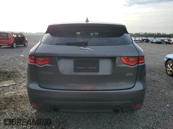 ✅ 2018 Jaguar F-Pace 30t Premium • VIN: SADCJ2GX3JA203862 • Лот: 67456825. Опубликован ранее на Copart с пробегом 129 626 миль. Бесплатный доступ к архиву аукционных продаж из США и подробный отчёт об истории автомобиля на DreamBid. Изображение 6.