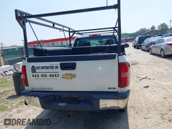 ✅ 2007 Chevrolet Silverado 2500HD Work Truck • VIN: 1GCHK29K57E524691 • Лот: 42817824. Опубликован ранее на IAAI с пробегом 240 919 миль. Бесплатный доступ к архиву аукционных продаж из США и подробный отчёт об истории автомобиля на DreamBid. Изображение 16.