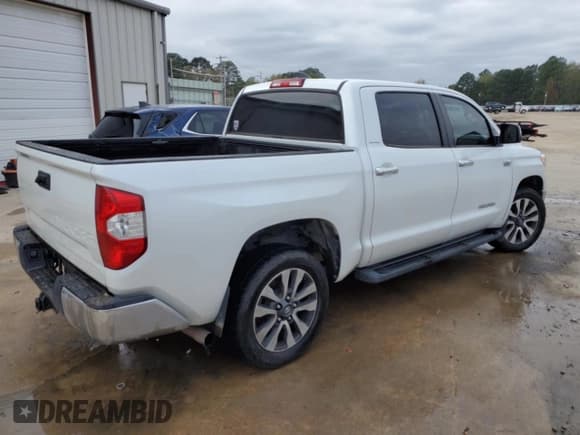 ✅ 2021 Toyota Tundra Limited • VIN: 5TFFY5F16MX276969 • Лот: 79302994. Опубликован ранее на Copart с пробегом 97 423 миль. Бесплатный доступ к архиву аукционных продаж из США и подробный отчёт об истории автомобиля на DreamBid. Изображение 3.