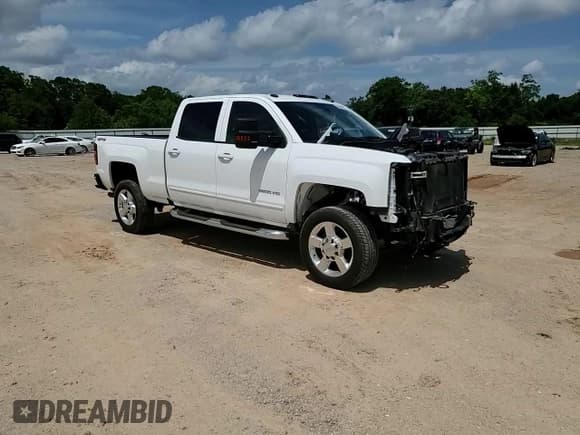 ✅ 2016 Chevrolet Silverado 2500HD LT • VIN: 1GC1KVEG8GF244486 • Lot: 58401105. Wystawiony na Copart z przebiegiem 85 956 mil. Bezpłatny archiwum sprzedaży aukcyjnych z USA i szczegółowy raport historii pojazdu na DreamBid. Zdjęcie 14.