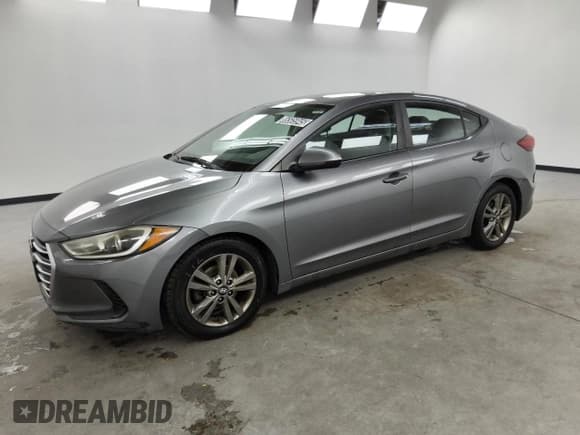 ✅ 2018 Hyundai Elantra Limited • VIN: 5NPD84LF9JH241996 • Lot: 86505945. Wystawiony na Copart z przebiegiem 121 042 mil. Bezpłatny archiwum sprzedaży aukcyjnych z USA i szczegółowy raport historii pojazdu na DreamBid. Zdjęcie 1.