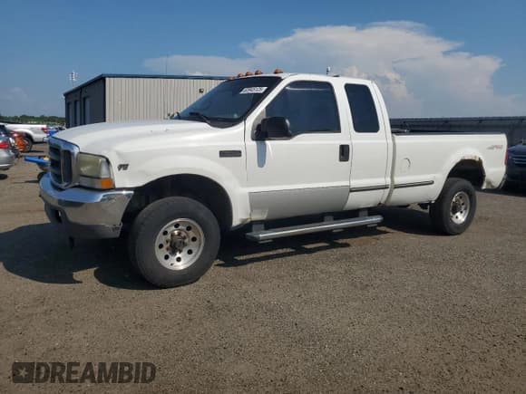 ✅ 1999 Ford F-250 XL • VIN: 1FTNX21LXXEC76365 • Lot: 63945125. Listed on Copart with 522,235 mi. Free auction sales archive from the USA and detailed vehicle history report at DreamBid. Image 1.