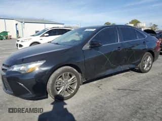 ✅ 2015 Toyota Camry SE • VIN: 4T1BF1FK2FU891198 • Lot: 92835725. Wystawiony na Copart z przebiegiem 104 904 mil. Bezpłatny archiwum sprzedaży aukcyjnych z USA i szczegółowy raport historii pojazdu na DreamBid. Zdjęcie 1.