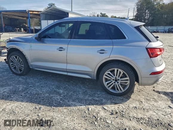 ✅ 2018 Audi Q5 Premium Plus • VIN: WA1BNAFY4J2245879 • Lot: 94298415. Wystawiony na Copart z przebiegiem 96 925 mil. Bezpłatny archiwum sprzedaży aukcyjnych z USA i szczegółowy raport historii pojazdu na DreamBid. Zdjęcie 2.