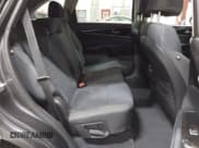 ✅ 2017 Kia Sorento L • VIN: 5XYPG4A31HG247012 • Lot: 43009112. Wystawiony na IAAI z przebiegiem 75 496 mil. Bezpłatny archiwum sprzedaży aukcyjnych z USA i szczegółowy raport historii pojazdu na DreamBid. Zdjęcie 8.