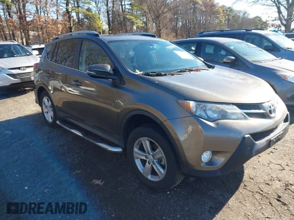 ✅ 2014 Toyota RAV4 XLE • VIN: 2T3RFREV3EW149746 • Lot: 43783159. Wystawiony na IAAI z przebiegiem 75 700 mil. Bezpłatny archiwum sprzedaży aukcyjnych z USA i szczegółowy raport historii pojazdu na DreamBid. Zdjęcie 1.