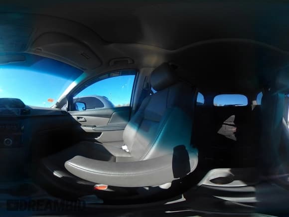 ✅ 2012 Honda Odyssey EX-L • VIN: 5FNRL5H6XCB013011 • Lot: 43469056. Listed on IAAI with 240,505 mi. Free auction sales archive from the USA and detailed vehicle history report at DreamBid. Image 18.