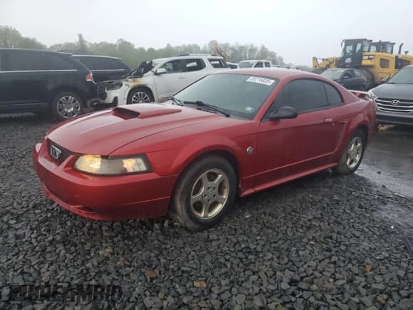 ✅ 2004 Ford Mustang Standard • VIN: 1FAFP40664F231611 • Lot: 55215835. Listed on Copart with 193,630 mi. Free auction sales archive from the USA and detailed vehicle history report at DreamBid. Image 1.