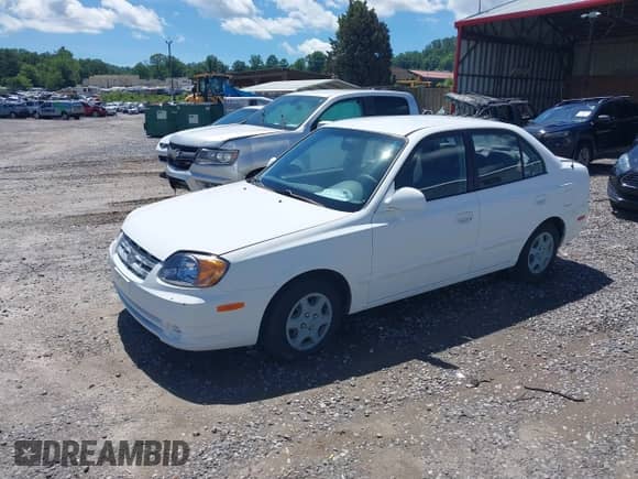 2004 Hyundai Accent GL с VIN KMHCG45C54U568919, выставлен на аукционе IAAI как лот 42515605 с пробегом 108 558 миль миль и . История ставок и продаж доступна на DreamBid. Изображение 2.