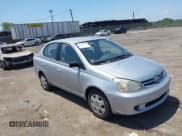✅ 2003 Toyota ECHO • VIN: JTDBT123135049213 • Lot: 42592878. Wystawiony na IAAI z przebiegiem 137 834 mil. Bezpłatny archiwum sprzedaży aukcyjnych z USA i szczegółowy raport historii pojazdu na DreamBid. Zdjęcie 1.