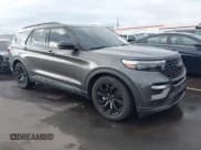 ✅ 2020 Ford Explorer ST • VIN: 1FM5K8GC5LGB26232 • Lot: 43385537. Wystawiony na IAAI z przebiegiem 116 374 mil. Bezpłatny archiwum sprzedaży aukcyjnych z USA i szczegółowy raport historii pojazdu na DreamBid. Zdjęcie 1.