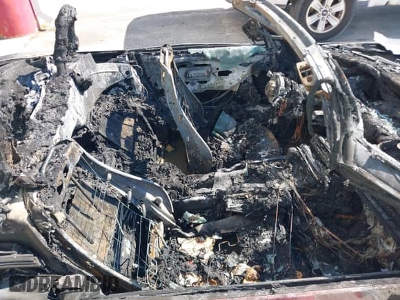 ✅ 2008 BMW Z4 3.0i • VIN: 4USBU33558LW75255 • Lot: 43597072. Wystawiony na IAAI z przebiegiem Nie podano. Bezpłatny archiwum sprzedaży aukcyjnych z USA i szczegółowy raport historii pojazdu na DreamBid. Zdjęcie 5.