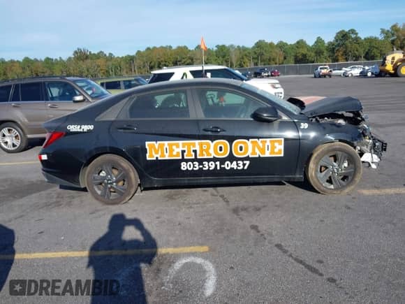 2023 Hyundai Elantra SEL с VIN KMHLM4AG5PU464663, выставлен на аукционе IAAI как лот 43544425 с пробегом 143 052 миль миль и . История ставок и продаж доступна на DreamBid. Изображение 13.