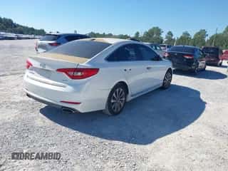 2015 Hyundai Sonata Limited с VIN 5NPE34AF7FH153218, выставлен на аукционе IAAI как лот 43443127 с пробегом 76 051 миль миль и . История ставок и продаж доступна на DreamBid. Изображение 4.