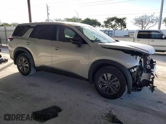 2024 Nissan Pathfinder S with VIN 5N1DR3AA7RC293984, listed as a Copart auction lot 42740525 with 1,627 mi miles and Salvage title. Bid and sale history available at DreamBid. Image 4.