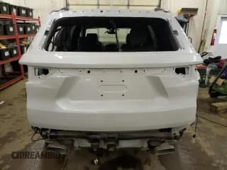 ✅ 2022 Chevrolet Traverse Premier • VIN: 1GNEVKKW8NJ165985 • Lot: 38068244. Wystawiony na Copart z przebiegiem 11 007 mil. Bezpłatny archiwum sprzedaży aukcyjnych z USA i szczegółowy raport historii pojazdu na DreamBid. Zdjęcie 6.