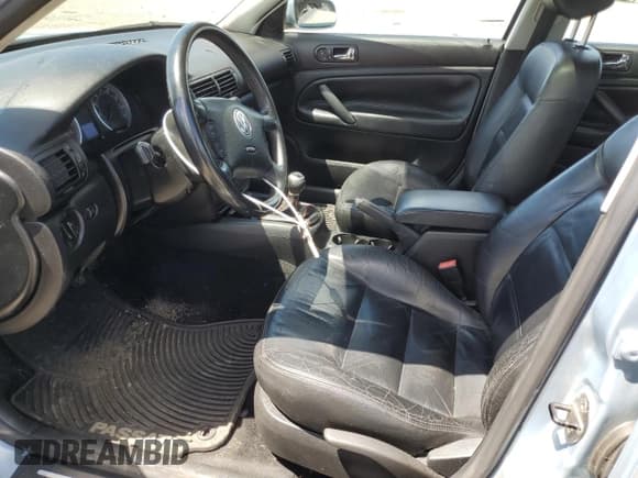 ✅ 2003 Volkswagen Passat GLS • VIN: WVWPD63B43P276227 • Lot: 71590455. Listed on Copart with 139,561 mi. Free auction sales archive from the USA and detailed vehicle history report at DreamBid. Image 7.