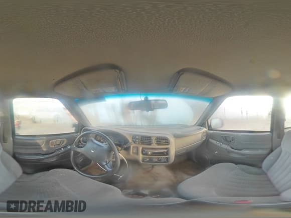 ✅ 1998 Isuzu Hombre XS • VIN: 1GGDT19X5W8658579 • Lot: 90642175. Wystawiony na Copart z przebiegiem 216 317 mil. Bezpłatny archiwum sprzedaży aukcyjnych z USA i szczegółowy raport historii pojazdu na DreamBid. Zdjęcie 14.