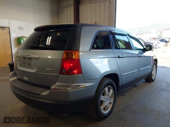 ✅ 2005 Chrysler Pacifica Touring • VIN: 2C8GF68485R380160 • Лот: 42606509. Опубликован ранее на IAAI с пробегом 113 250 миль. Бесплатный доступ к архиву аукционных продаж из США и подробный отчёт об истории автомобиля на DreamBid. Изображение 4.