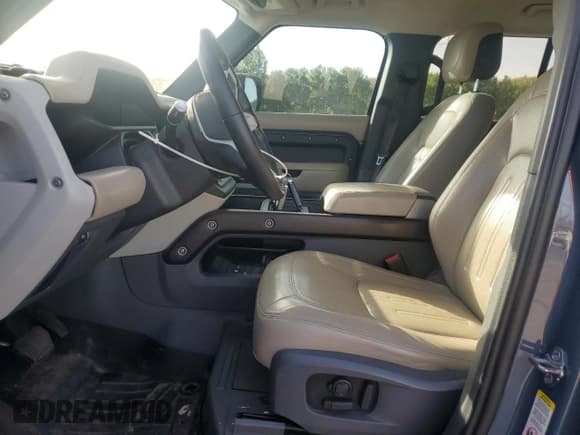 ✅ 2020 Land Rover Defender HSE • VIN: SALE9EEU5L2021920 • Лот: 65250715. Опубликован ранее на Copart с пробегом 47 667 миль. Бесплатный доступ к архиву аукционных продаж из США и подробный отчёт об истории автомобиля на DreamBid. Изображение 7.