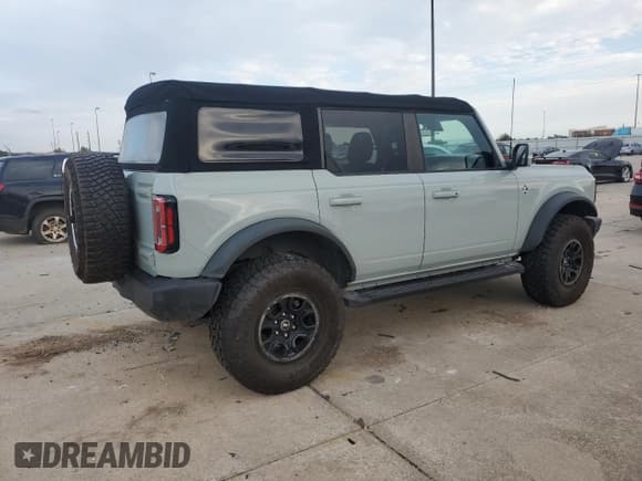 ✅ 2021 Ford Bronco • VIN: 1FMEE5DP1MLA86754 • Lot: 77087124. Wystawiony na Copart z przebiegiem 46 656 mil. Bezpłatny archiwum sprzedaży aukcyjnych z USA i szczegółowy raport historii pojazdu na DreamBid. Zdjęcie 3.