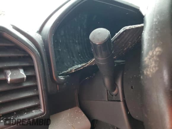 ✅ 2017 Ford F-150 XL • VIN: 1FTMF1EF9HKD68115 • Lot: 42555835. Listed on Copart with Not provided. Free auction sales archive from the USA and detailed vehicle history report at DreamBid. Image 9.