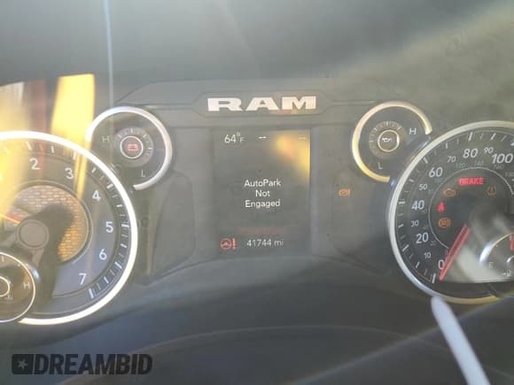 ✅ 2022 Ram 1500 Big Horn • VIN: 1C6RREBT1NN157247 • Лот: 92313855. Опубликован ранее на Copart с пробегом 41 744 миль. Бесплатный доступ к архиву аукционных продаж из США и подробный отчёт об истории автомобиля на DreamBid. Изображение 9.