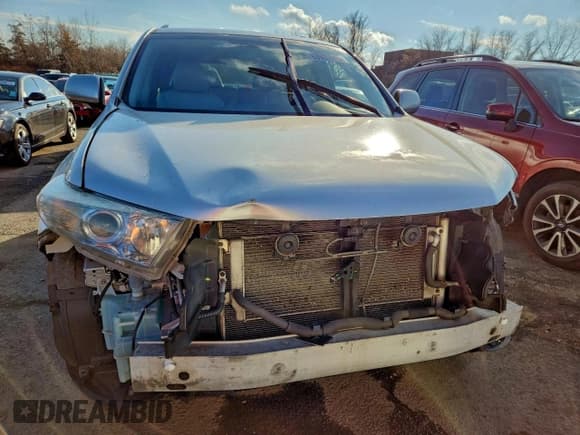 ✅ 2013 Toyota Highlander Limited • VIN: JTEDC3EH4D2011923 • Lot: 93937515. Listed on Copart with 238,249 mi. Free auction sales archive from the USA and detailed vehicle history report at DreamBid. Image 5.