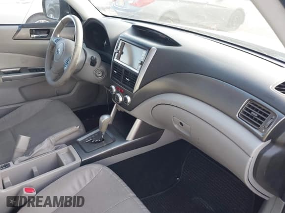 ✅ 2011 Subaru Forester X Limited • VIN: JF2SHBFC1BH762211 • Lot: 43616046. Listed on IAAI with 137,275 mi. Free auction sales archive from the USA and detailed vehicle history report at DreamBid. Image 5.