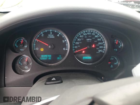 ✅ 2009 GMC Yukon SLT 4SA • VIN: 1GKFK330X9R207168 • Lot: 85997244. Listed on Copart with 123,227 mi. Free auction sales archive from the USA and detailed vehicle history report at DreamBid. Image 9.