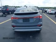 ✅ 2025 Audi Q4 e-tron Sportback Premium • VIN: WA12UBFZ8SP023867 • Lot: 42319808. Wystawiony na IAAI z przebiegiem Nie podano. Bezpłatny archiwum sprzedaży aukcyjnych z USA i szczegółowy raport historii pojazdu na DreamBid. Zdjęcie 16.